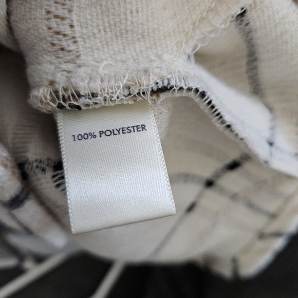 BKE Women's Large Plaid Shacket Ivory Cream Grey Jacket Button Up Fall Winter - Picture 8 of 8